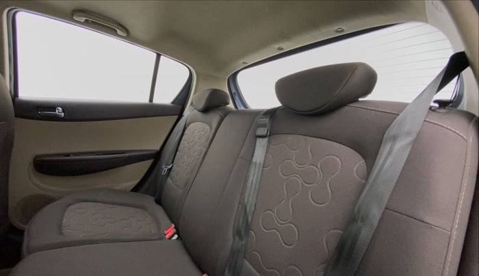 2012 Hyundai i20 ASTA 1.2 O WITH SUNROOF, Petrol, Manual, 38,603 km, Right Side Rear Door Cabin