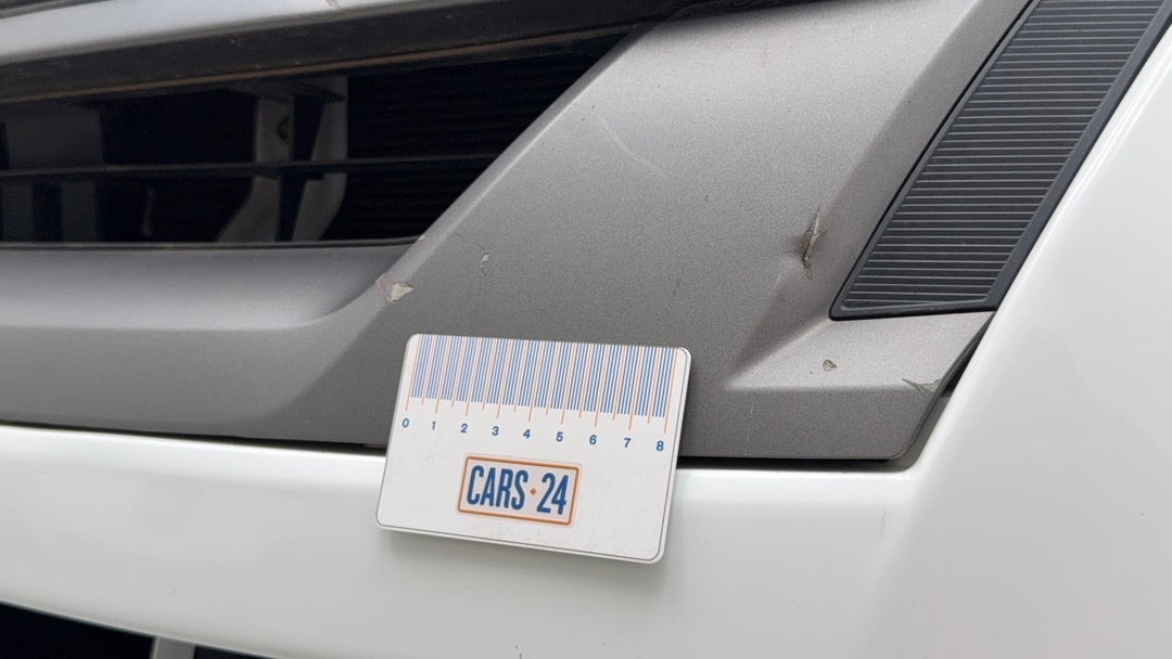 Bumper Front Scratch