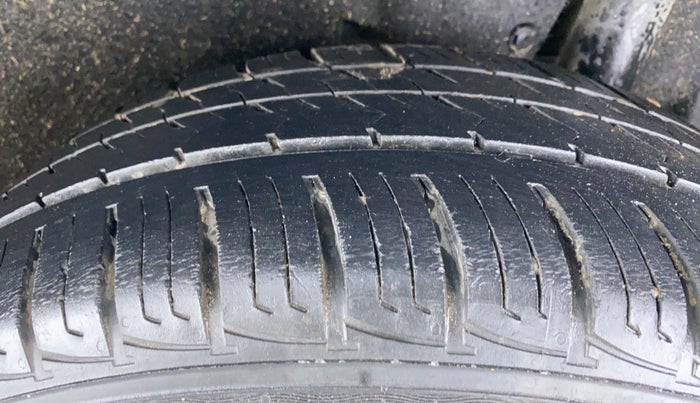 2019 Maruti Vitara Brezza VDI, Diesel, Manual, 37,966 km, Left Rear Tyre Tread