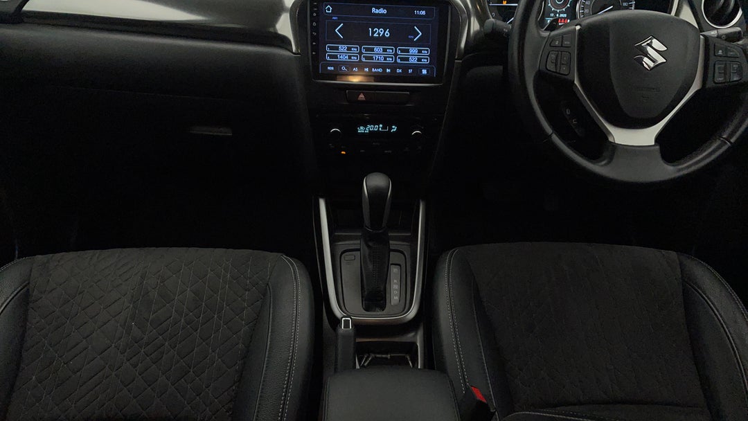 2022 Suzuki Vitara Turbo, Automatic, 59333 km, Center Console