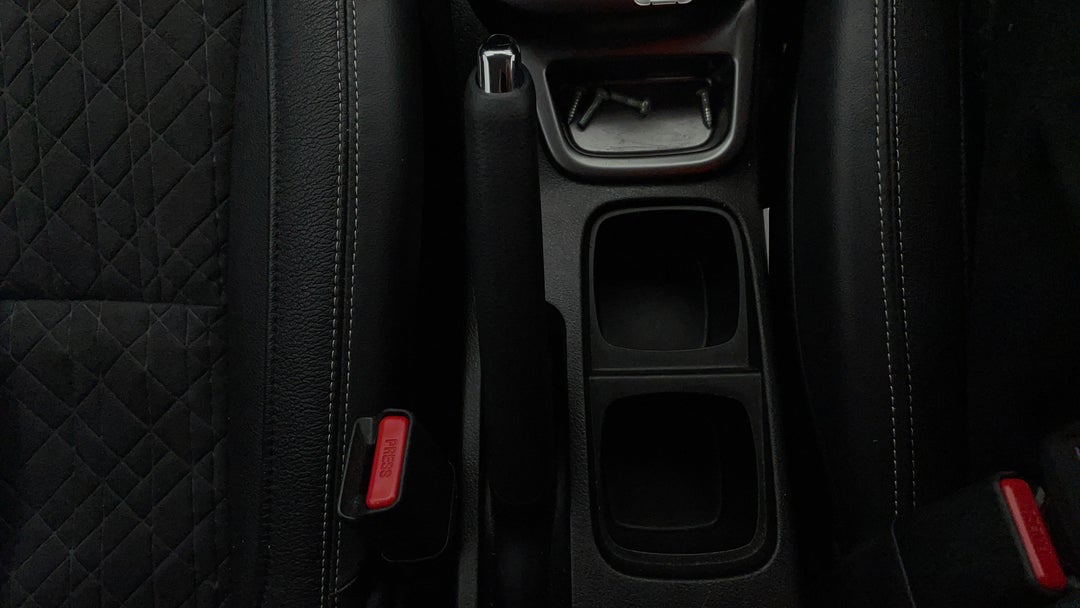 2022 Suzuki Vitara Turbo, Automatic, 59333 km, Handbrake