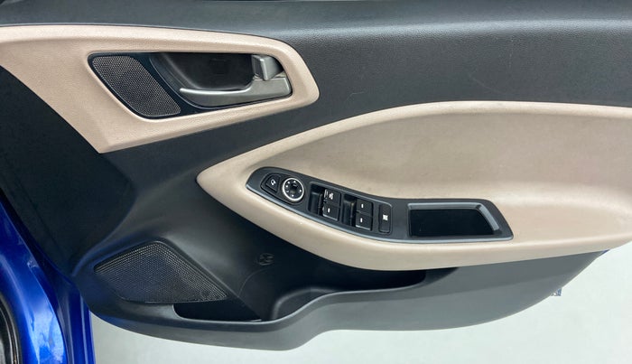2016 Hyundai Elite i20 1.4 CRDI ASTA (O), Diesel, Manual, 87,378 km, Driver Side Door Panels Control