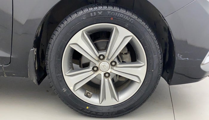 2018 Hyundai Verna 1.6 VTVT SX, Petrol, Manual, 63,026 km, Right Front Wheel