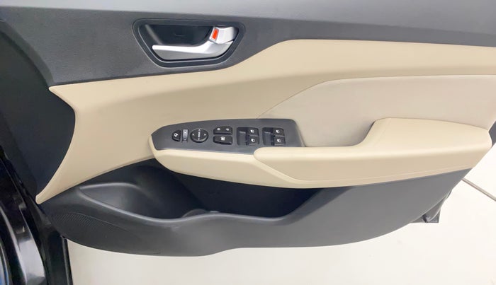 2018 Hyundai Verna 1.6 VTVT SX, Petrol, Manual, 63,026 km, Driver Side Door Panels Control