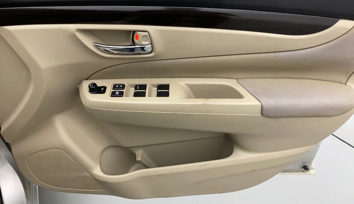 2016 Maruti Ciaz ZXI, Petrol, Manual, 57,653 km, Driver Side Door Panels Control
