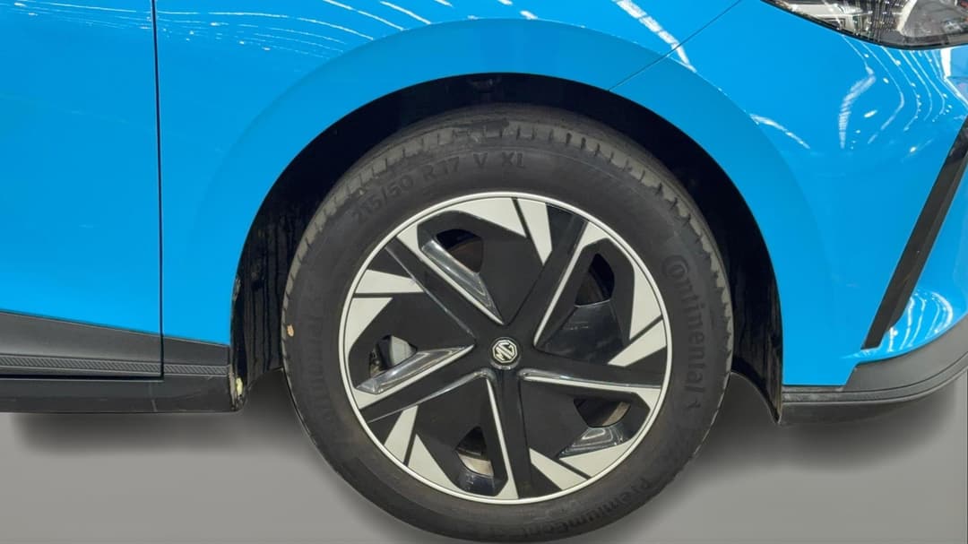 2024 MG Mg4 Excite 51 125kw, Automatic, 33390 km, Right Front Wheel