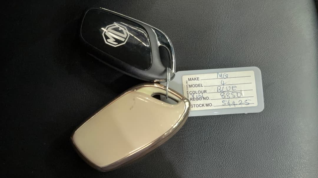 2024 MG Mg4 Excite 51 125kw, Automatic, 33390 km, Key Close-up