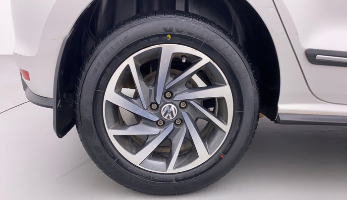 2021 Volkswagen Polo COMFORTLINE 1.0 TSI AT, Petrol, Automatic, 22,658 km, Right Rear Wheel
