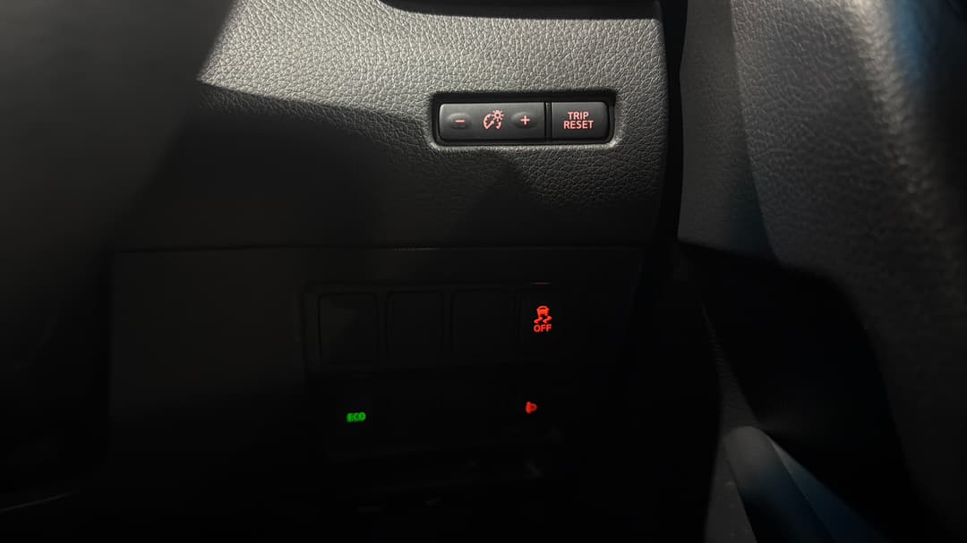 2022 Nissan X-trail St (4WD), Automatic, 50477 km, Utility Switches/Buttons