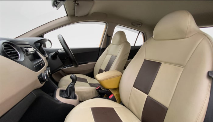 2016 Hyundai Grand i10 MAGNA 1.2 KAPPA VTVT, Petrol, Manual, 16,191 km, Right Side Front Door Cabin