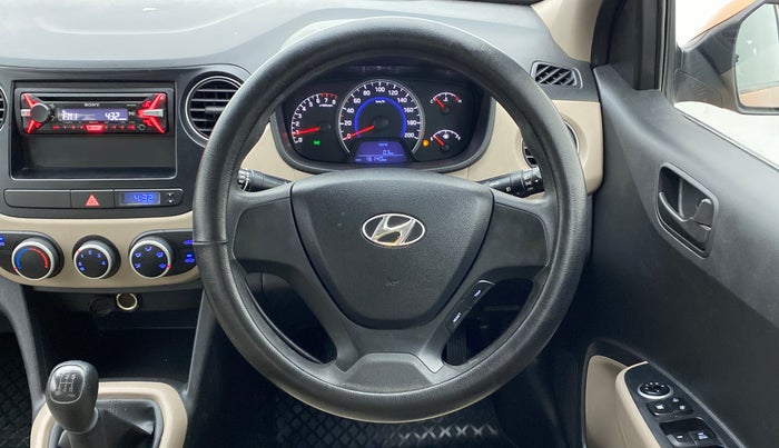 2016 Hyundai Grand i10 MAGNA 1.2 KAPPA VTVT, Petrol, Manual, 16,191 km, Steering Wheel Close Up