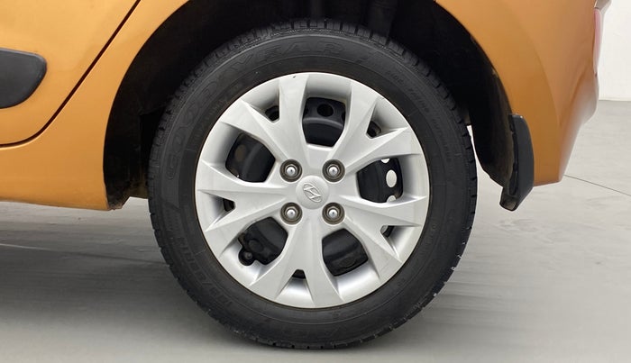 2016 Hyundai Grand i10 MAGNA 1.2 KAPPA VTVT, Petrol, Manual, 16,191 km, Left Rear Wheel