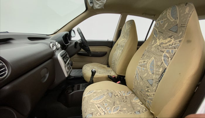 2011 Hyundai Santro Xing GLS, Petrol, Manual, 50,091 km, Right Side Front Door Cabin