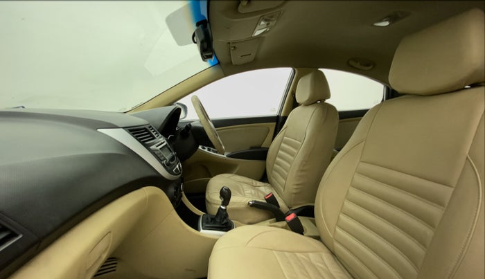 2014 Hyundai Verna FLUIDIC 1.4 VTVT, Petrol, Manual, 1,11,033 km, Right Side Front Door Cabin