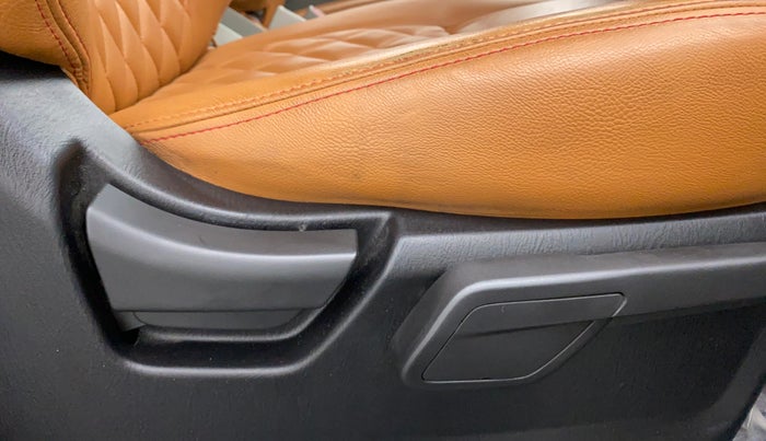 2020 Mahindra Scorpio S9, Diesel, Manual, 48,491 km, Driver Side Adjustment Panel