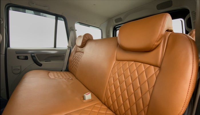 2020 Mahindra Scorpio S9, Diesel, Manual, 48,491 km, Right Side Rear Door Cabin