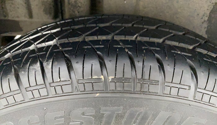 2014 Maruti Swift VXI D, Petrol, Manual, 83,133 km, Right Rear Tyre Tread