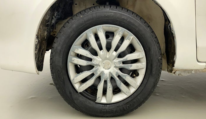 2011 Toyota Etios G, Petrol, Manual, 75,766 km, Left Front Wheel
