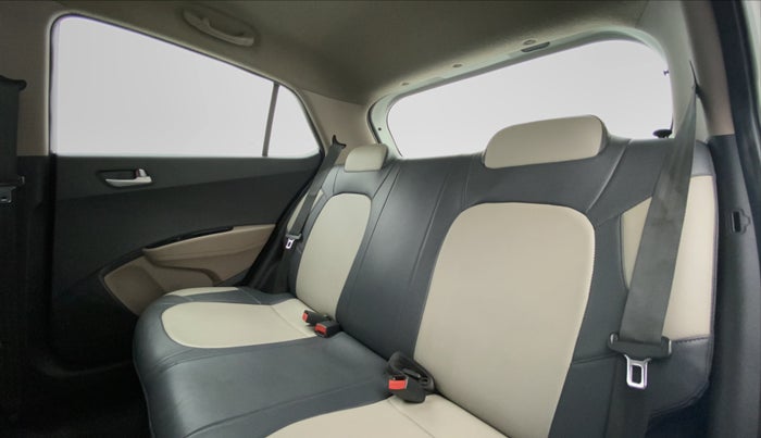 2014 Hyundai Grand i10 SPORTZ 1.2 KAPPA VTVT, Petrol, Manual, 49,069 km, Right Side Rear Door Cabin