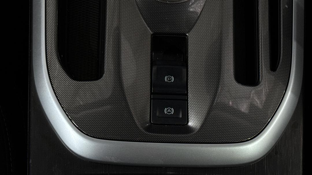 2023 GWM Haval Jolion Premium, Automatic, 16913 km, Handbrake