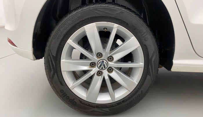 2017 Volkswagen Polo HIGHLINE1.2L, Petrol, Manual, 35,932 km, Right Rear Wheel
