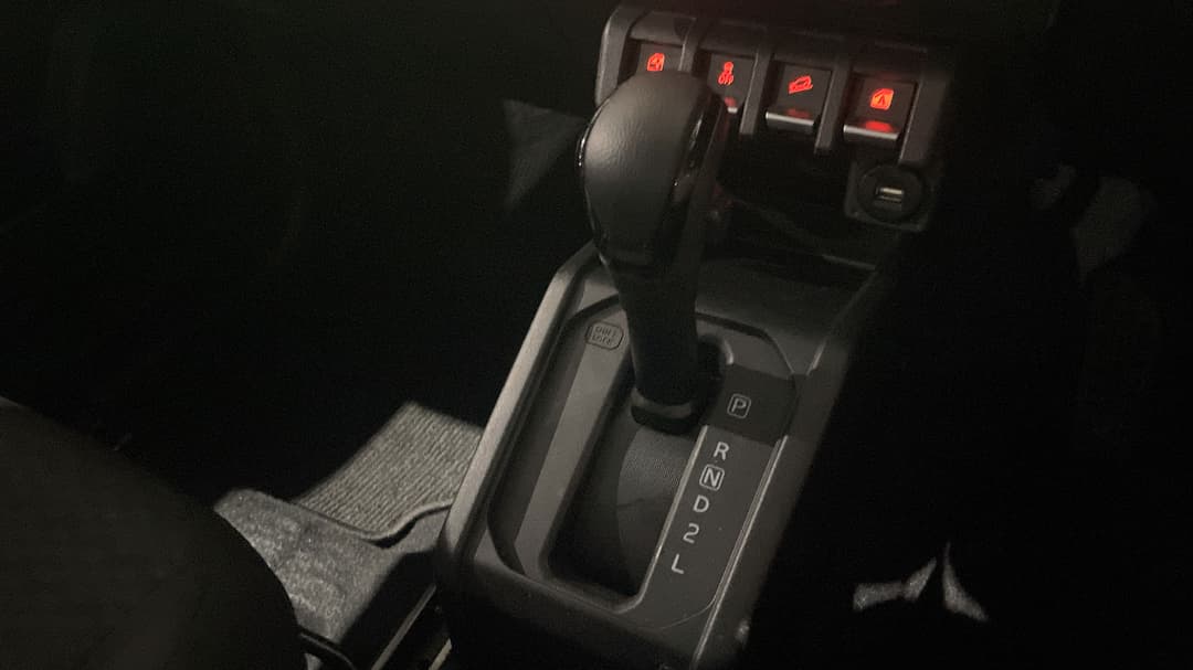 2024 Suzuki Jimny Xl, Automatic, 14394 km, Gear Lever 