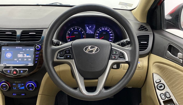 2017 Hyundai Verna FLUIDIC 1.6 VTVT SX AT, Petrol, Automatic, 51,063 km, Steering Wheel Close Up