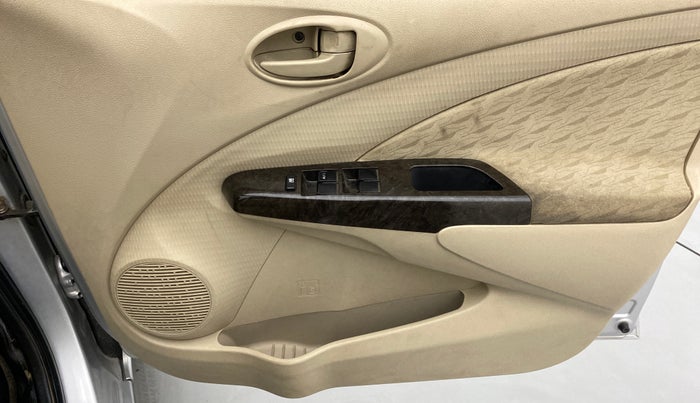 2017 Toyota Etios Liva VXD, Diesel, Manual, 32,469 km, Driver Side Door Panels Control