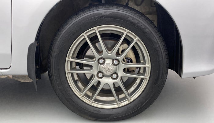 2017 Toyota Etios Liva VXD, Diesel, Manual, 32,469 km, Right Front Wheel