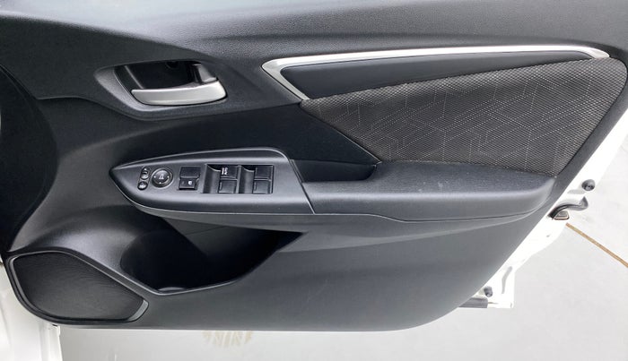 2016 Honda Jazz VX  1.2, Petrol, Manual, 29,949 km, Driver Side Door Panels Controls