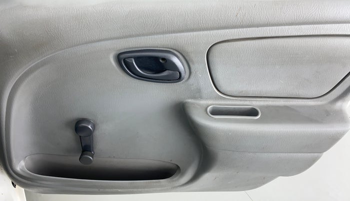 2013 Maruti Alto K10 LXI P, Petrol, Manual, 16,202 km, Driver Side Door Panels Control