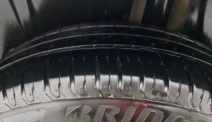 2022 Maruti Ertiga ZXI+ SHVS, Petrol, Manual, 18,884 km, Left Rear Tyre Tread