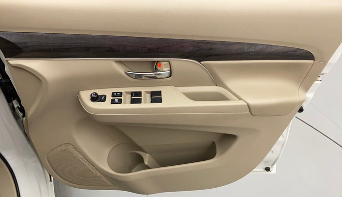 2022 Maruti Ertiga ZXI+ SHVS, Petrol, Manual, 18,884 km, Driver Side Door Panels Control