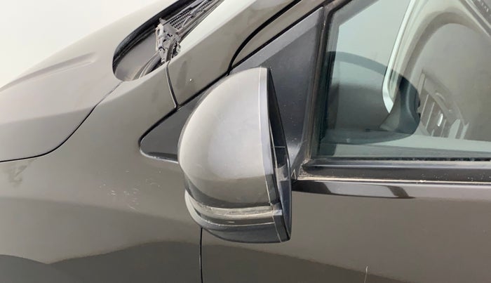 2015 Honda City 1.5L I-VTEC VX CVT, Petrol, Automatic, 1,09,144 km, Left rear-view mirror - Minor folding noise