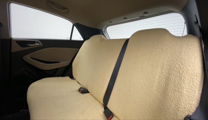 2017 Hyundai Elite i20 SPORTZ 1.2, Petrol, Manual, 13,122 km, Right Side Rear Door Cabin