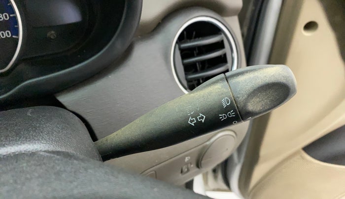 2012 Hyundai i10 MAGNA 1.2, Petrol, Manual, 60,993 km, Combination switch - Turn Indicator not functional