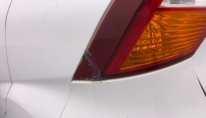 2017 Datsun Redi Go GOLD LIMITED EDITION, Petrol, Manual, 96,382 km, Left tail light - Minor damage