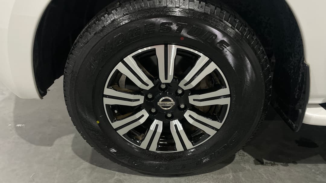2020 Nissan Patrol Ti (4x4), Automatic, 76321 km, Left Front Wheel