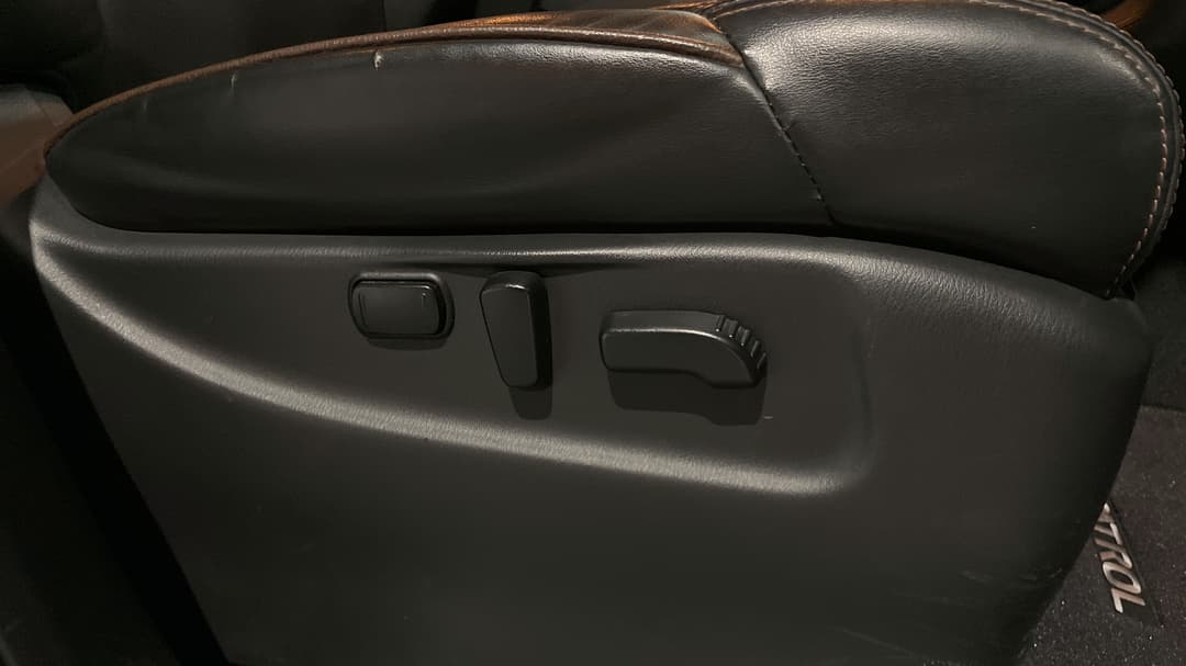2020 Nissan Patrol Ti (4x4), Automatic, 76321 km, Drivers Side Adjustment Panel