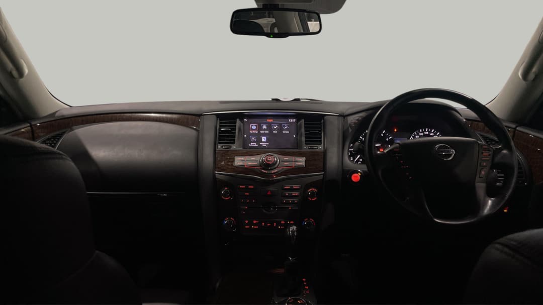 2020 Nissan Patrol Ti (4x4), Automatic, 76321 km, Dashboard View