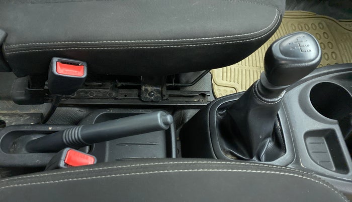 2018 Datsun Redi Go A, Petrol, Manual, 13,335 km, Gear Lever