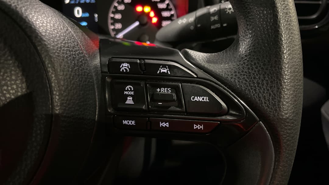 2025 Toyota Yaris Ascent Sport Hybrid, Automatic, 30628 km, Cruise Control