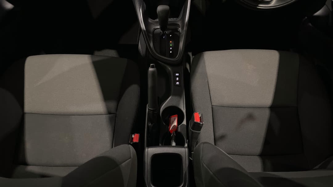 2025 Toyota Yaris Ascent Sport Hybrid, Automatic, 30628 km, Center Console