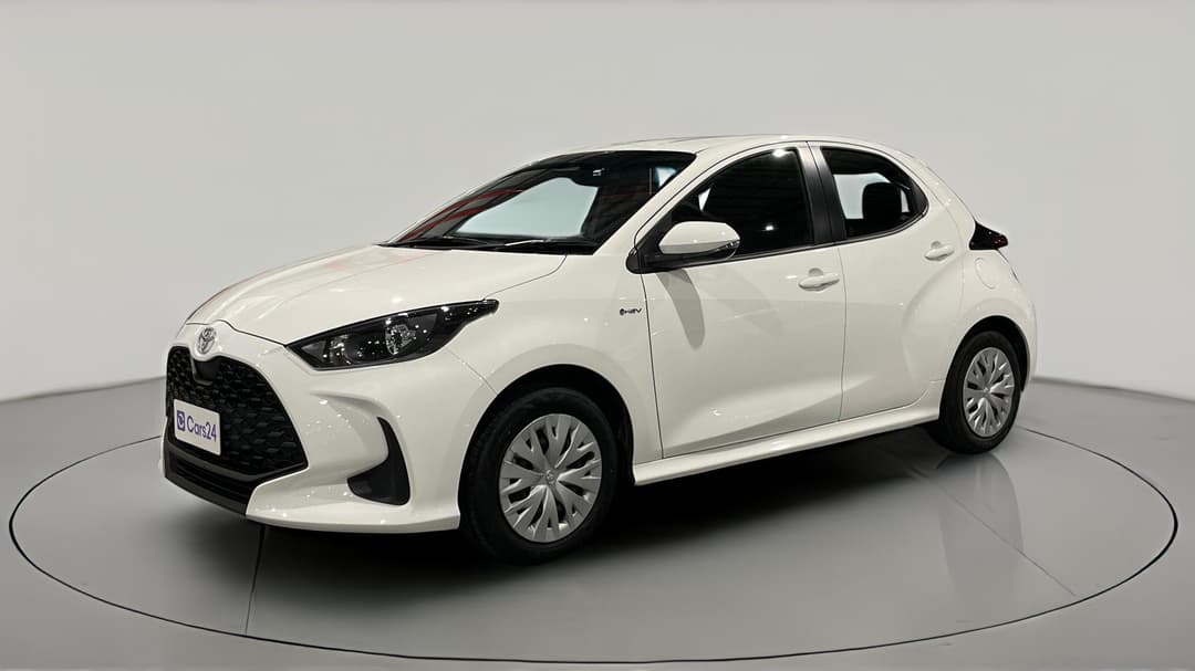 2025 Toyota Yaris Ascent Sport Hybrid, Automatic, 30628 km, Left Front Diagonal (45- Degree) View