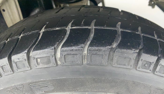 2018 Maruti Alto 800 LXI, Petrol, Manual, 41,718 km, Left Rear Tyre Tread