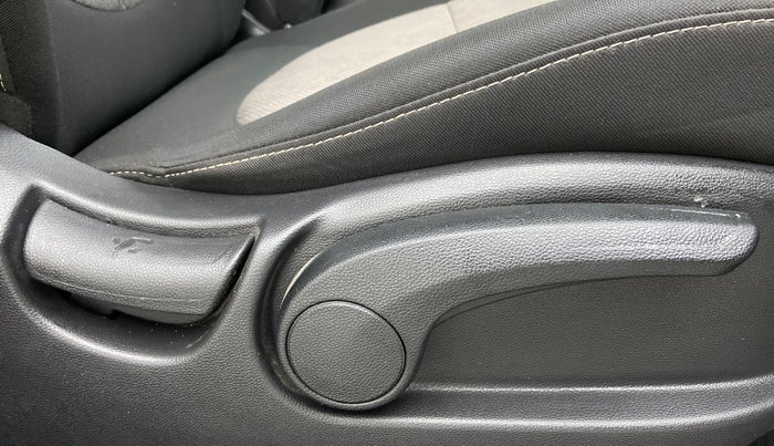 2019 Hyundai Creta 1.6 SX VTVT, Petrol, Manual, 3,802 km, Driver Side Adjustment Panel