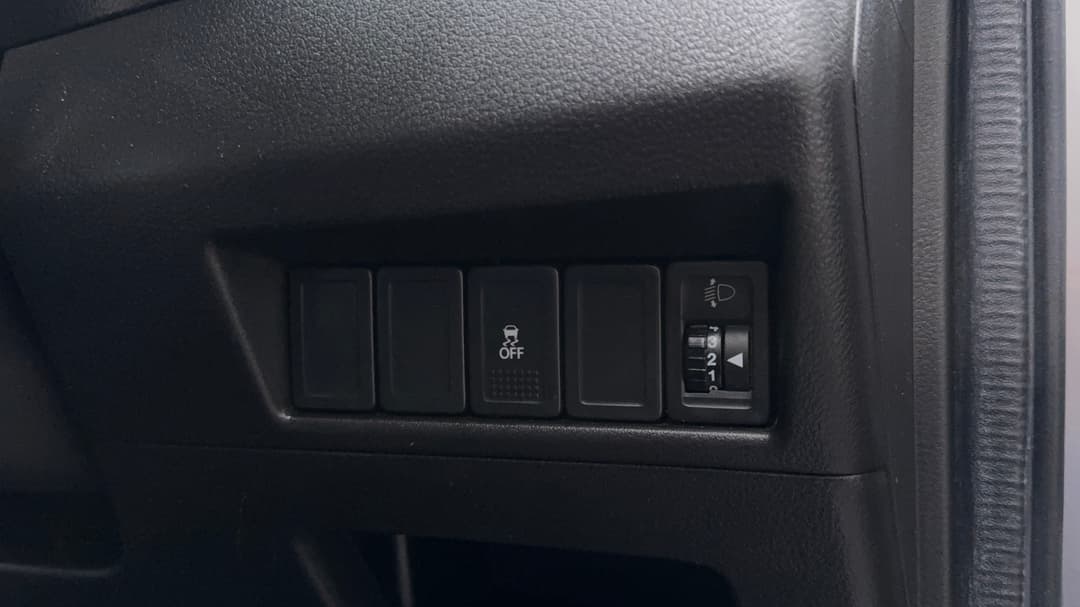 2021 Suzuki Baleno Gl, Automatic, 107494 km, Utility Switches/Buttons