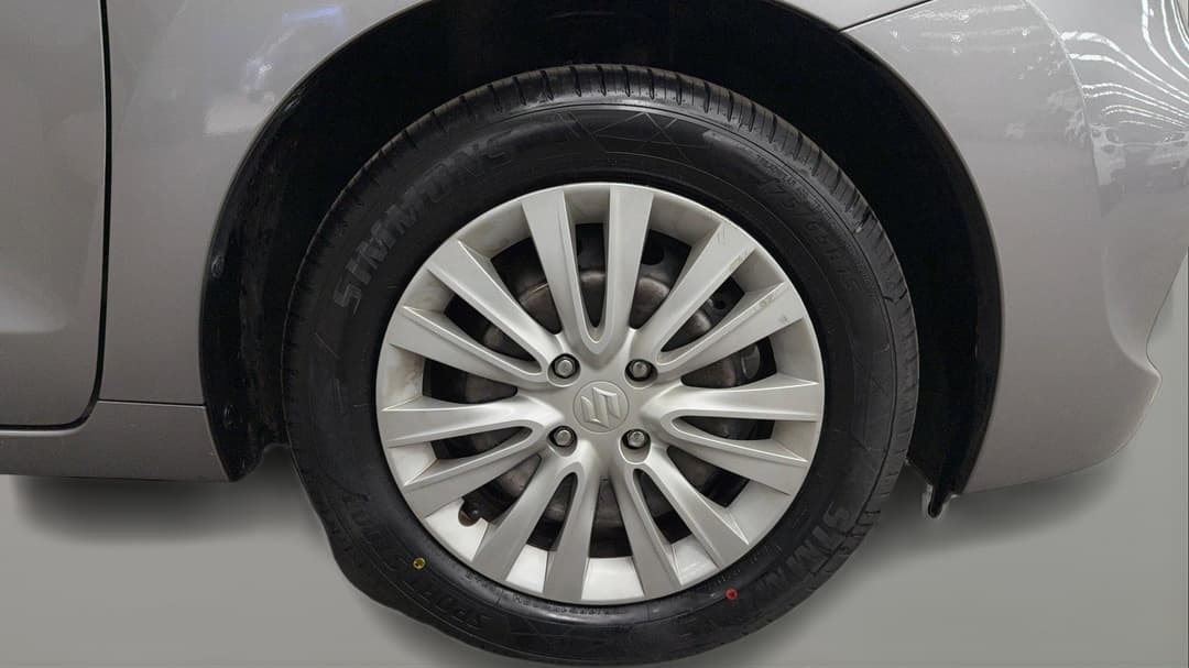 2021 Suzuki Baleno Gl, Automatic, 107494 km, Right Front Wheel