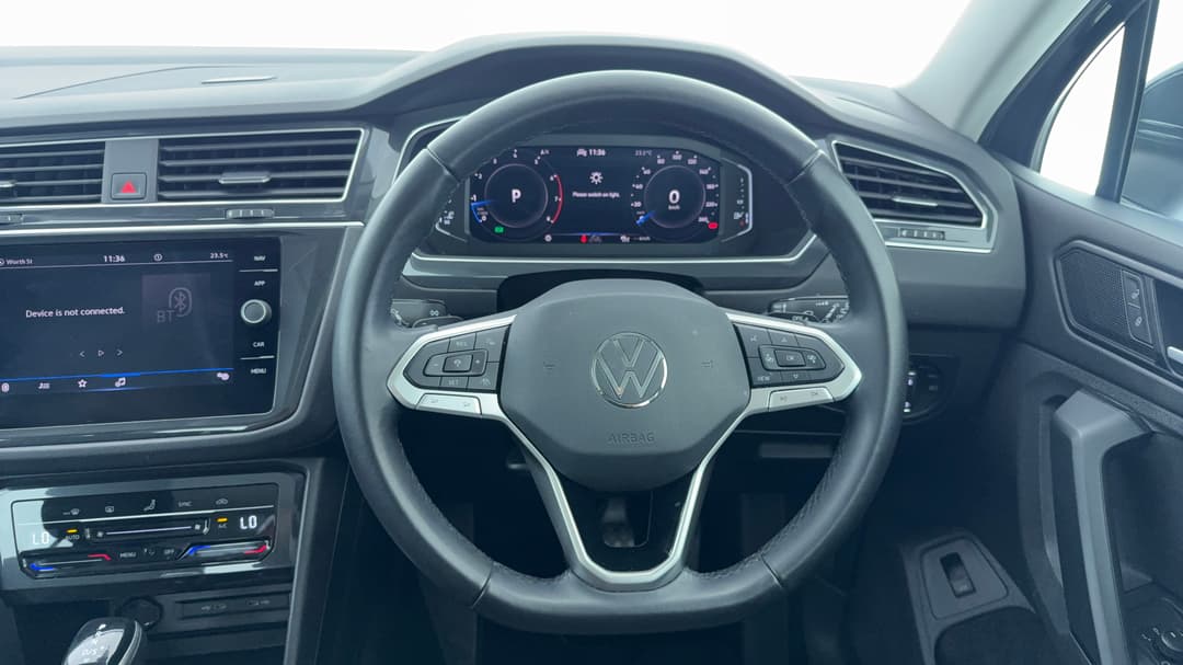 2020 Volkswagen Tiguan 110tsi Life, Automatic, 63489 km, Steering Wheel Close-up