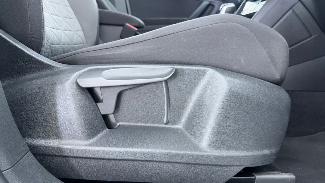 2020 Volkswagen Tiguan 110tsi Life, Automatic, 63489 km, Drivers Side Adjustment Panel